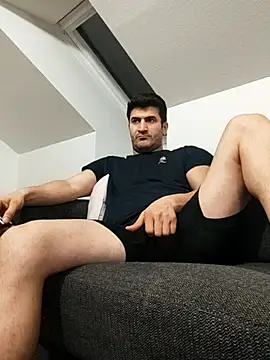 Snapshot of Analcholic chatting on 22, 10, 2025 Analcholic online show from 22, 10, 2025