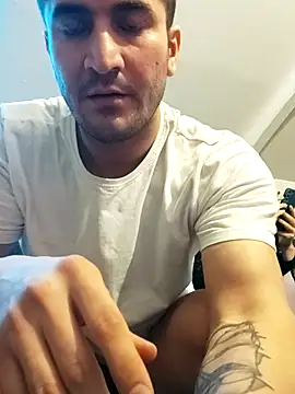 Snapshot of Analcholic chatting on 3, 11, 2025 Analcholic online show from 3, 11, 2025