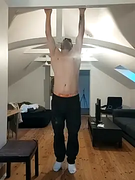 Snapshot of Analcholic chatting on 7, 11, 2025 Analcholic online show from 7, 11, 2025