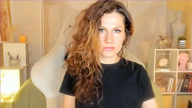 Snapshot of April_o_Nill chatting on 16, 3, 2025 April o Nill online show from 16, 3, 2025