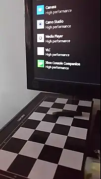 Snapshot of AwesomeUs chatting on 9, 10, 2025 AwesomeUs online show from 9, 10, 2025