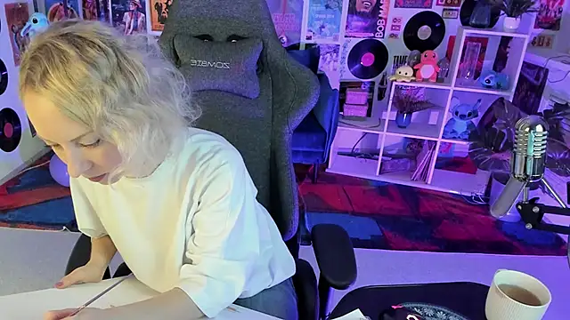 LylithSkye online show from 11, 12, 2024