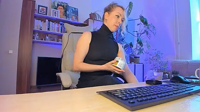 LylithSkye online show from 27, 3, 2026