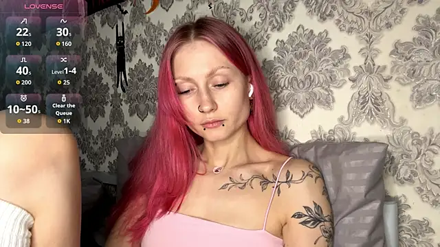 MarthaGees online show from 4, 12, 2025