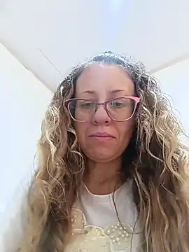 Snapshot of miss_hanna07 chatting on 23, 11, 2025 miss hanna07 online show from 23, 11, 2025