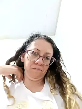 Snapshot of miss_hanna07 chatting on 1, 12, 2025 miss hanna07 online show from 1, 12, 2025