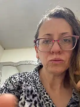 Snapshot of miss_hanna07 chatting on 14, 12, 2025 miss hanna07 online show from 14, 12, 2025