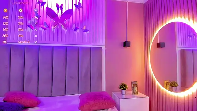 Snapshot of diosa_cristal chatting on 16, 9, 2025 diosa cristal online show from 16, 9, 2025