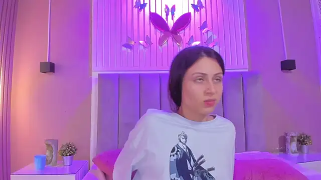 Snapshot of diosa_cristal chatting on 9, 11, 2025 diosa cristal online show from 9, 11, 2025