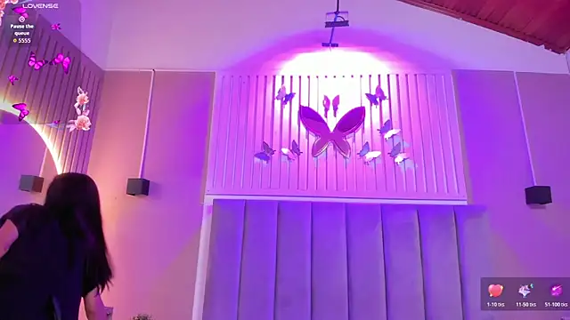 Snapshot of diosa_cristal chatting on 25, 11, 2025 diosa cristal online show from 25, 11, 2025