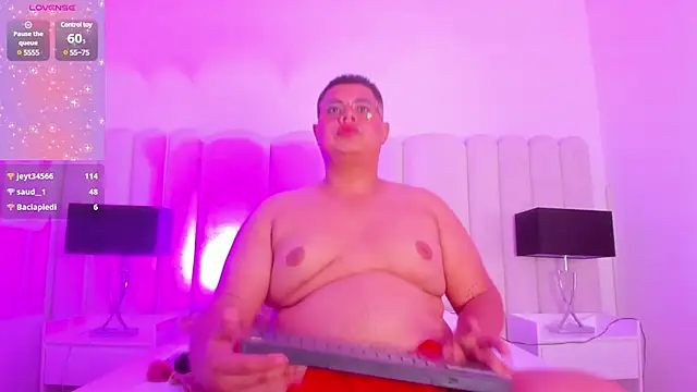 Snapshot of Tom_Silver__ chatting on 13, 12, 2024 Tom Silver online show from 13, 12, 2024