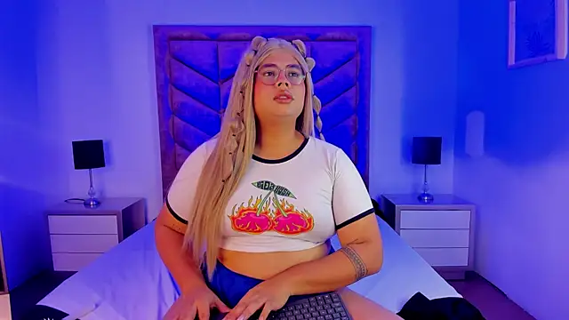 Snapshot of Tom_Silver__ chatting on 20, 9, 2025 Tom Silver online show from 20, 9, 2025