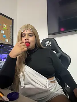 Snapshot of Tom_Silver__ chatting on 3, 10, 2025 Tom Silver online show from 3, 10, 2025