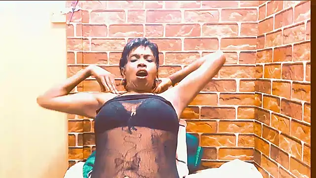 Fuckable Nasty MILF online show from 10, 6, 2026