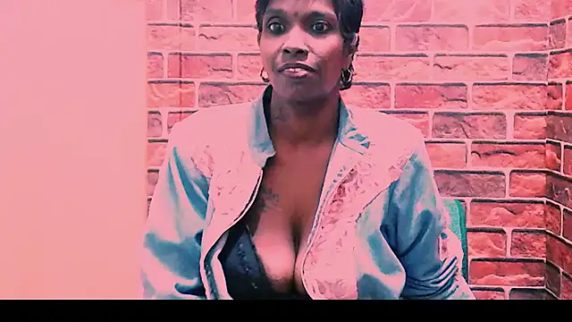Fuckable Nasty MILF online show from 17, 6, 2026
