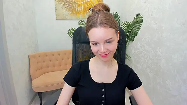 MileyWings online show from 26, 2, 2025