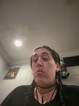 Snapshot of ThicBunz chatting on 19, 4, 2026 ThicBunz online show from 19, 4, 2026