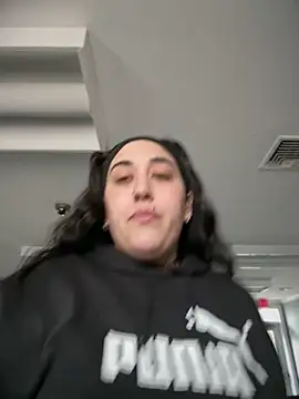 Snapshot of ThicBunz chatting on 22, 4, 2026 ThicBunz online show from 22, 4, 2026