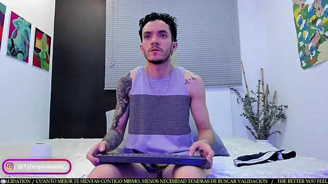 Snapshot of Tylergiuseppe_ chatting on 20, 2, 2025 Tylergiuseppe  online show from 20, 2, 2025