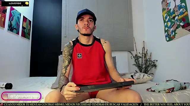 Snapshot of Tylergiuseppe_ chatting on 22, 2, 2025 Tylergiuseppe  online show from 22, 2, 2025