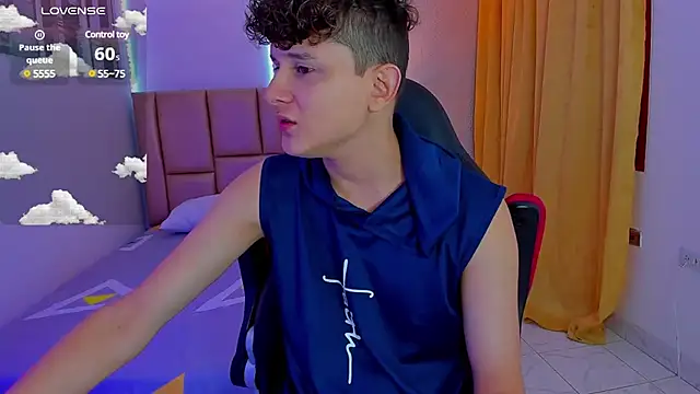 Snapshot of Nathan_Bluee chatting on 13, 12, 2024 Nathan Bluee online show from 13, 12, 2024