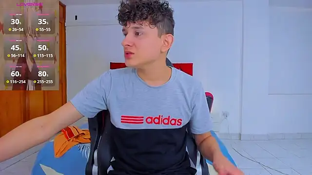 Snapshot of Nathan_Bluee chatting on 15, 12, 2024 Nathan Bluee online show from 15, 12, 2024