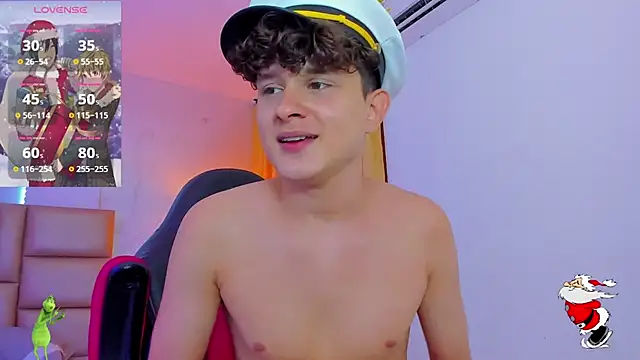 Snapshot of Nathan_Bluee chatting on 27, 12, 2024 Nathan Bluee online show from 27, 12, 2024