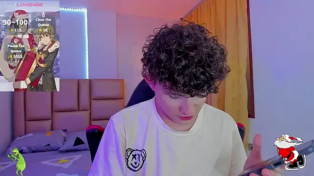 Snapshot of Nathan_Bluee chatting on 29, 12, 2024 Nathan Bluee online show from 29, 12, 2024