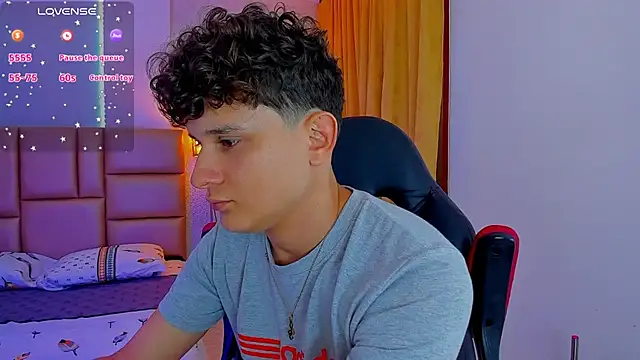 Snapshot of Nathan_Bluee chatting on 19, 2, 2025 Nathan Bluee online show from 19, 2, 2025