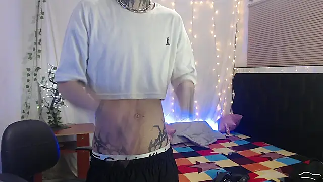 Snapshot of Andy_bapho chatting on 30, 12, 2024 Andy bapho online show from 30, 12, 2024