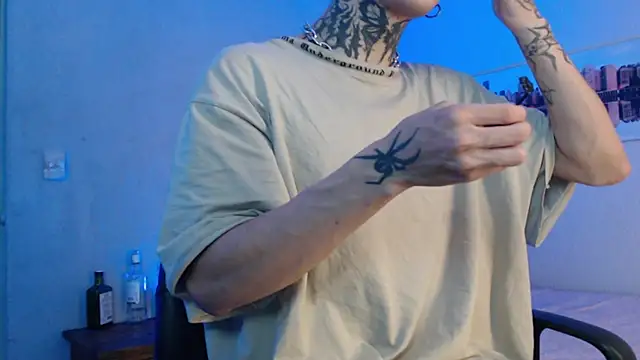 Snapshot of Andy_bapho chatting on 4, 3, 2025 Andy bapho online show from 4, 3, 2025