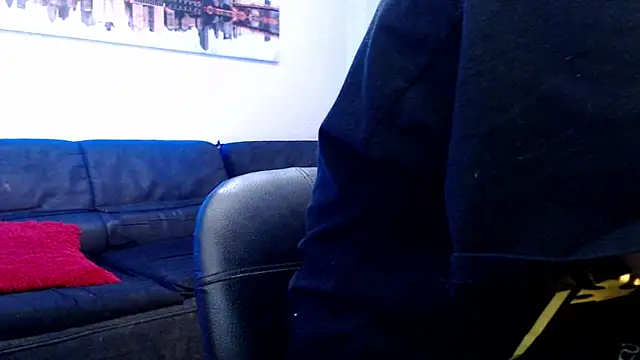 Snapshot of Andy_bapho chatting on 11, 9, 2025 Andy bapho online show from 11, 9, 2025