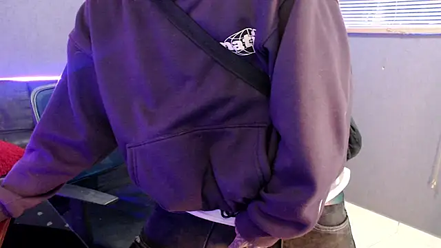 Snapshot of Andy_bapho chatting on 18, 9, 2025 Andy bapho online show from 18, 9, 2025