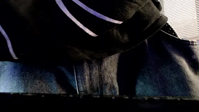 Snapshot of Andy_bapho chatting on 7, 10, 2025 Andy bapho online show from 7, 10, 2025