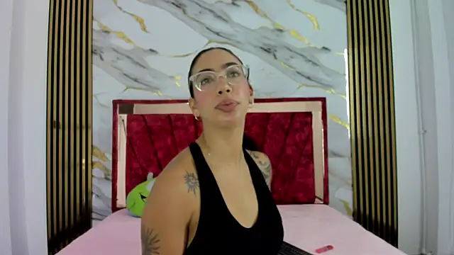 Snapshot of bdanevil chatting on 4, 12, 2025 bdanevil online show from 4, 12, 2025