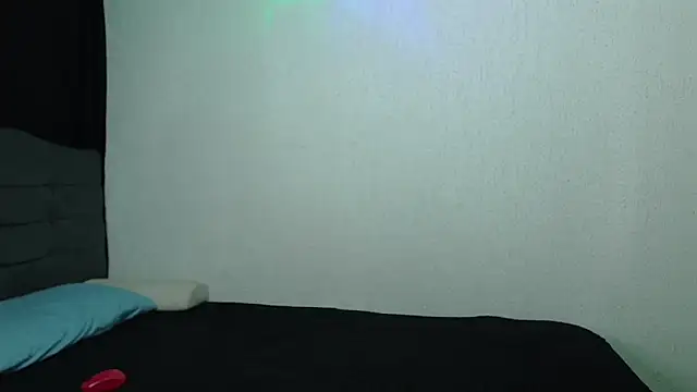 Snapshot of sexybat_twink chatting on 26, 1, 2025 sexybat twink online show from 26, 1, 2025