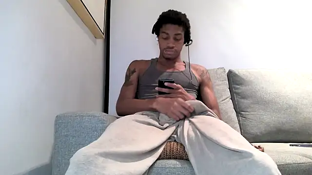 Snapshot of Skinnyblackman chatting on 21, 3, 2026 Skinnyblackman online show from 21, 3, 2026