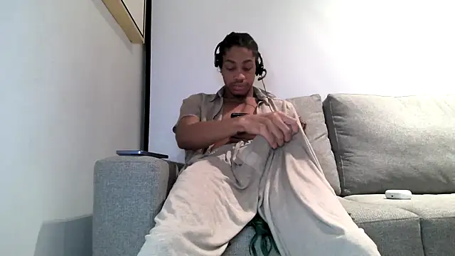 Snapshot of Skinnyblackman chatting on 24, 3, 2026 Skinnyblackman online show from 24, 3, 2026