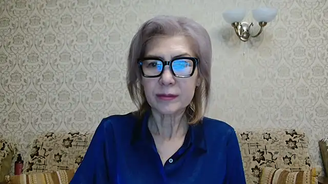 Elegant00Lady online show from 3, 10, 2025