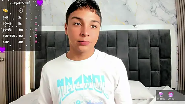 Snapshot of Seductivo_jr chatting on 16, 7, 2026 Seductivo jr online show from 16, 7, 2026