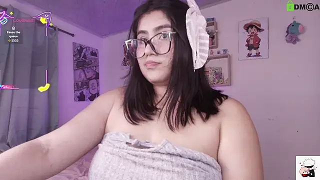 Snapshot of juli_juliana chatting on 8, 3, 2026 juli juliana online show from 8, 3, 2026