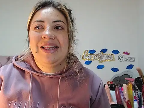 lanaqueen699 online show from 10, 2, 2025