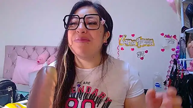 Snapshot of lanaqueen699 chatting on 23, 4, 2026 lanaqueen699 online show from 23, 4, 2026