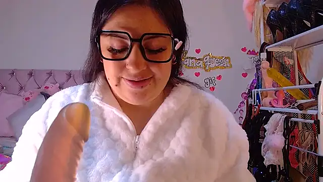 Snapshot of lanaqueen699 chatting on 25, 5, 2026 lanaqueen699 online show from 25, 5, 2026