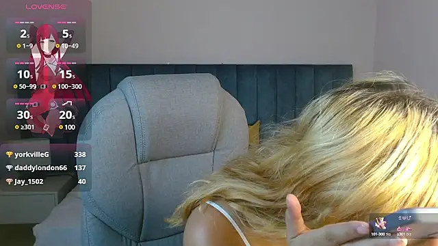Snapshot of april_bunnyy chatting on 27, 12, 2024 april bunnyy online show from 27, 12, 2024