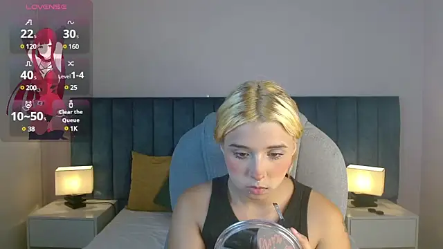 Snapshot of april_bunnyy chatting on 14, 1, 2025 april bunnyy online show from 14, 1, 2025