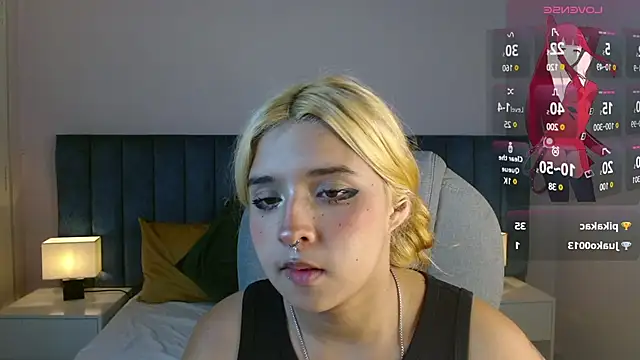 Snapshot of april_bunnyy chatting on 18, 1, 2025 april bunnyy online show from 18, 1, 2025