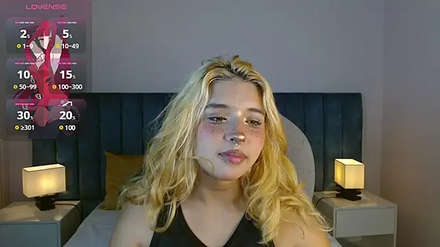 Snapshot of april_bunnyy chatting on 4, 2, 2025 april bunnyy online show from 4, 2, 2025