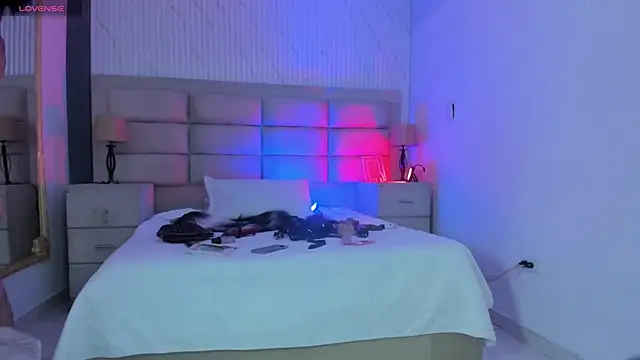 Melany Luv online show from 12, 2, 2026