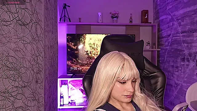 Melany Luv online show from 25, 2, 2026